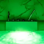Lush Escape - Hottube And Sauna Daire