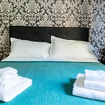 Apartment Lush Escape - Hottube And Sauna *