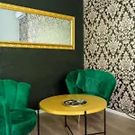 Lush Escape - Hottube And Sauna Daire