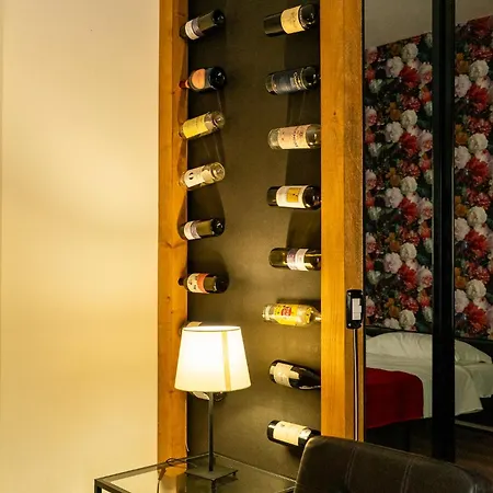 Lush Escape - Hottube And Sauna Bari