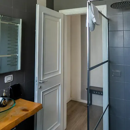 Lush Escape - Hottube And Sauna Apartman