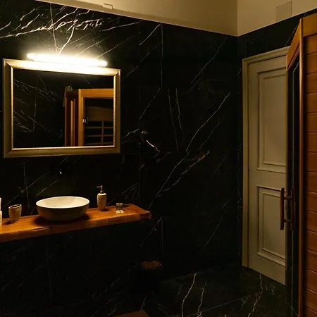 Apartman Lush Escape - Hottube And Sauna Bari