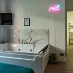 Lush Escape - Hottube And Sauna Bari