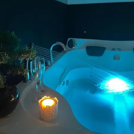 Lush Escape - Hottube And Sauna * Bari
