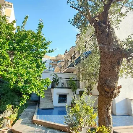 Apartment Lush Escape - Hottube And Sauna Bari