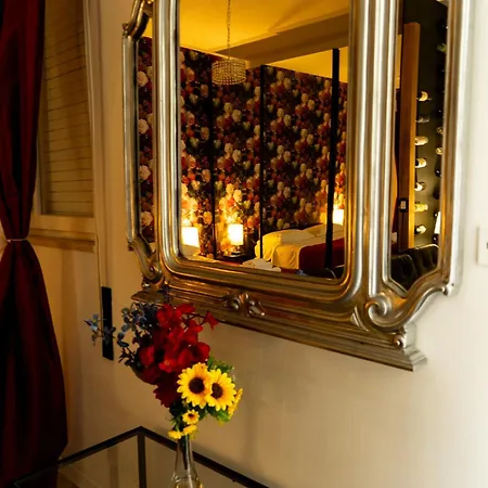 Lush Escape - Hottube And Sauna Apartament