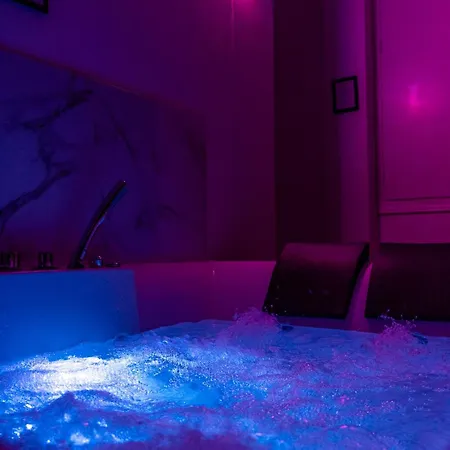 Lush Escape - Hottube And Sauna Appartamento