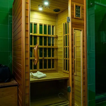 Lush Escape - Hottube And Sauna