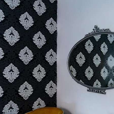 Lush Escape - Hottube And Sauna Apartament *