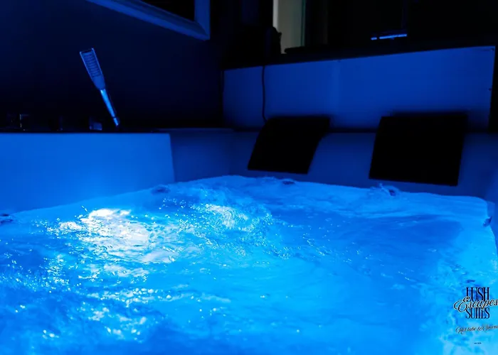 Lägenhet Lush Escape - Hottube And Sauna *