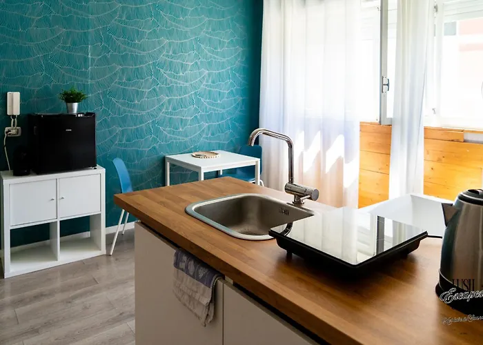 Lush Escape - Hottube And Sauna Lägenhet Bari